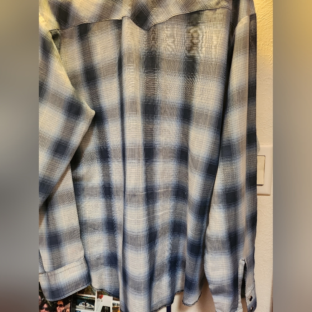 Men's wrangler shirt